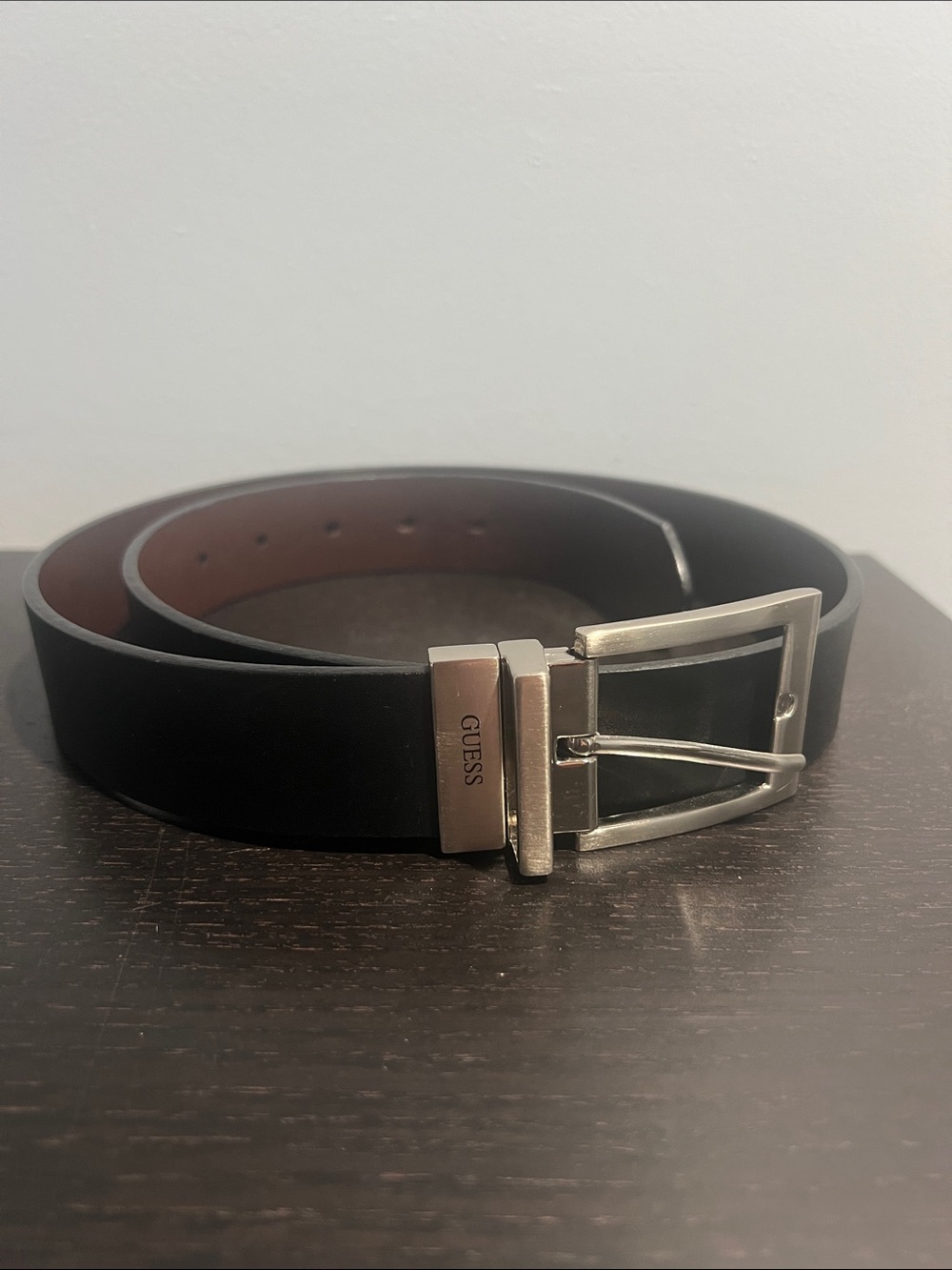 GUESS Black Leather Men's Belt with Silver Buckle